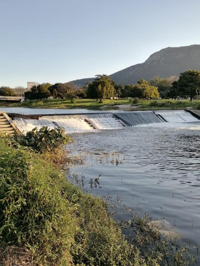 Sunset Boulevard Riverlodge Paarl Exterior photo